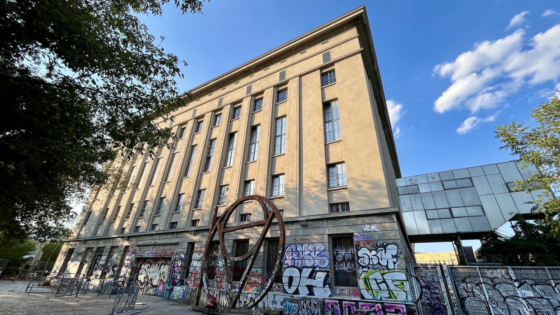 What Are The 5 Best Underground Clubs In Berlin Walk With Us Tours what-are-the-5-best-underground-clubs-in-berlin-walk-with-us-tours